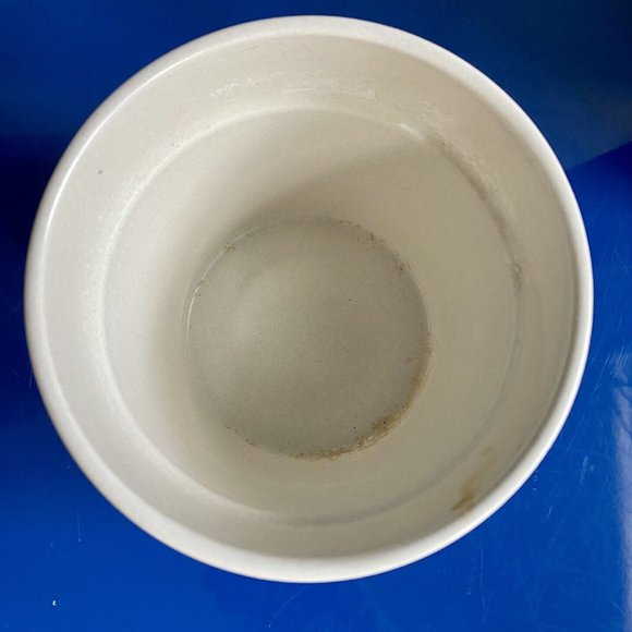 Vintage Pfaltzgraff Yorktowne Stoneware Planter - Picture 7 of 7